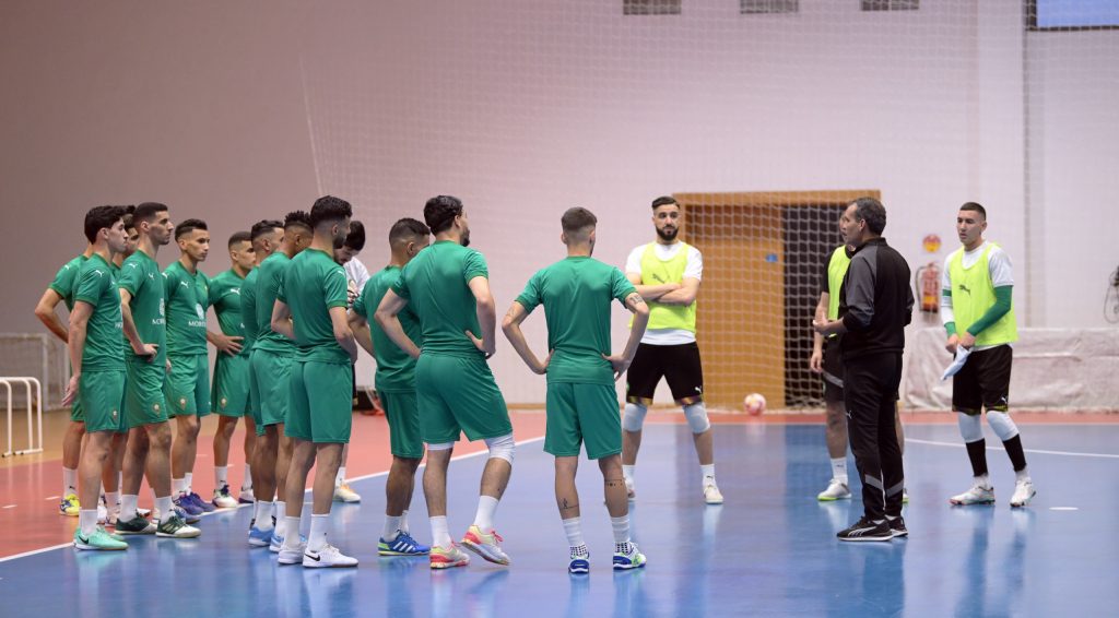 المنتخب الوطني لكرة القدم داخل القاعة يجري آخر حصة تدريبية قبل لقاء ليبيا