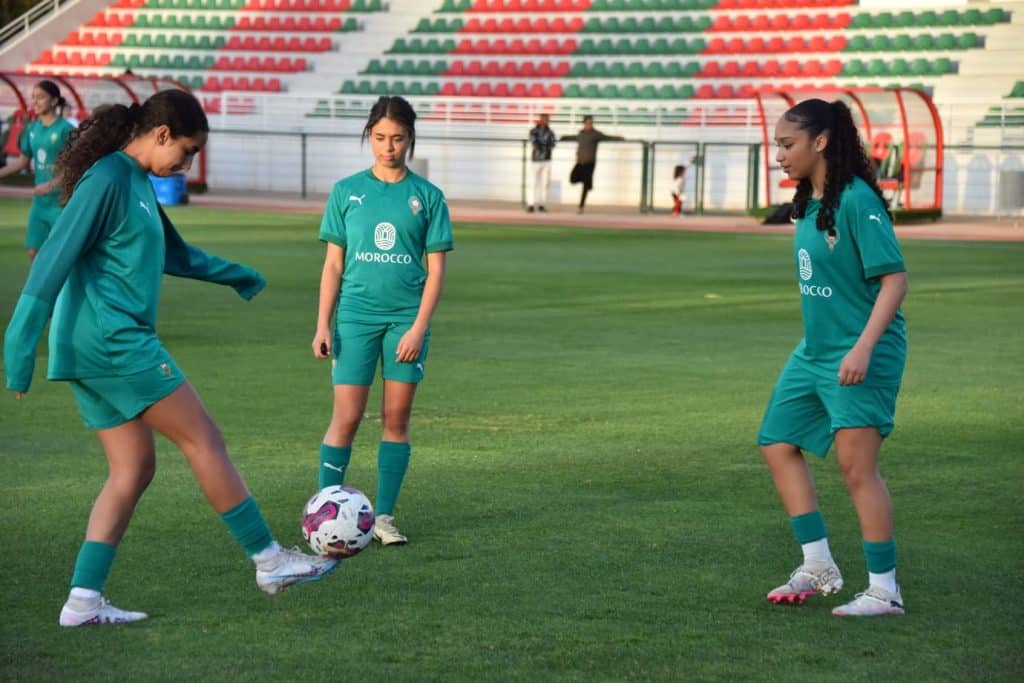 حصة تدريبية للمنتخب الوطني النسوي لكرة القدم أقل من 17 سنة قبل مواجهة المنتخب الجزائري